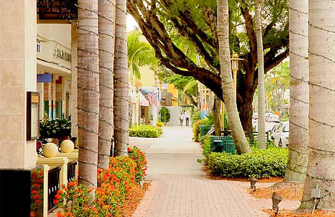 Courtyard By Marriott - Naples-1