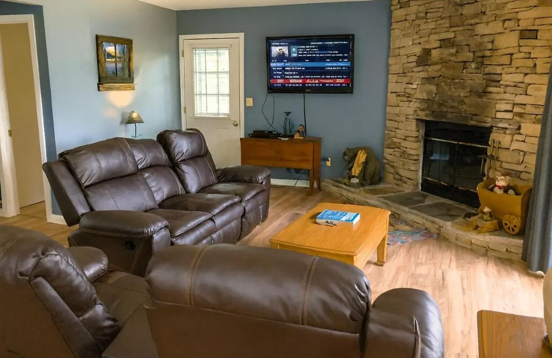 Free Tickets Disconnect & Relax Hot Tub -Mountain View-Dog Friendly-1