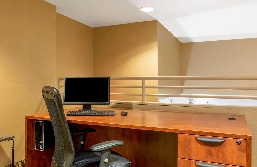 Days Inn By Wyndham Eagan Minnesota Near Mall Of America-1