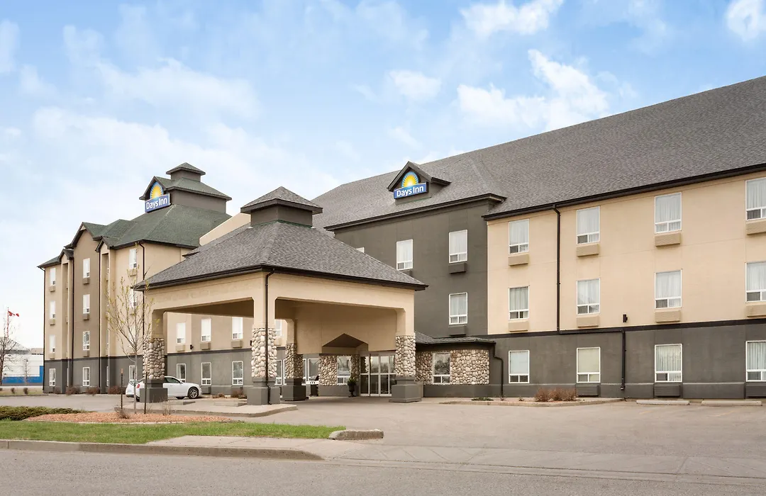 Days Inn By Wyndham Regina-1