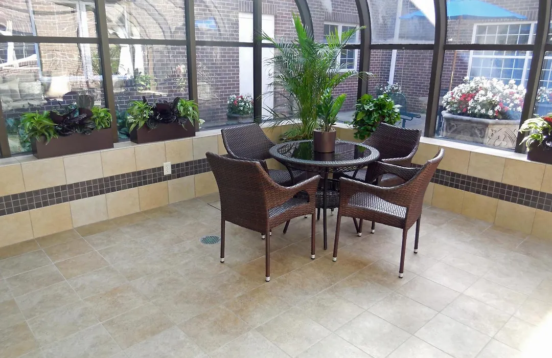 Baymont By Wyndham Des Moines Airport-1