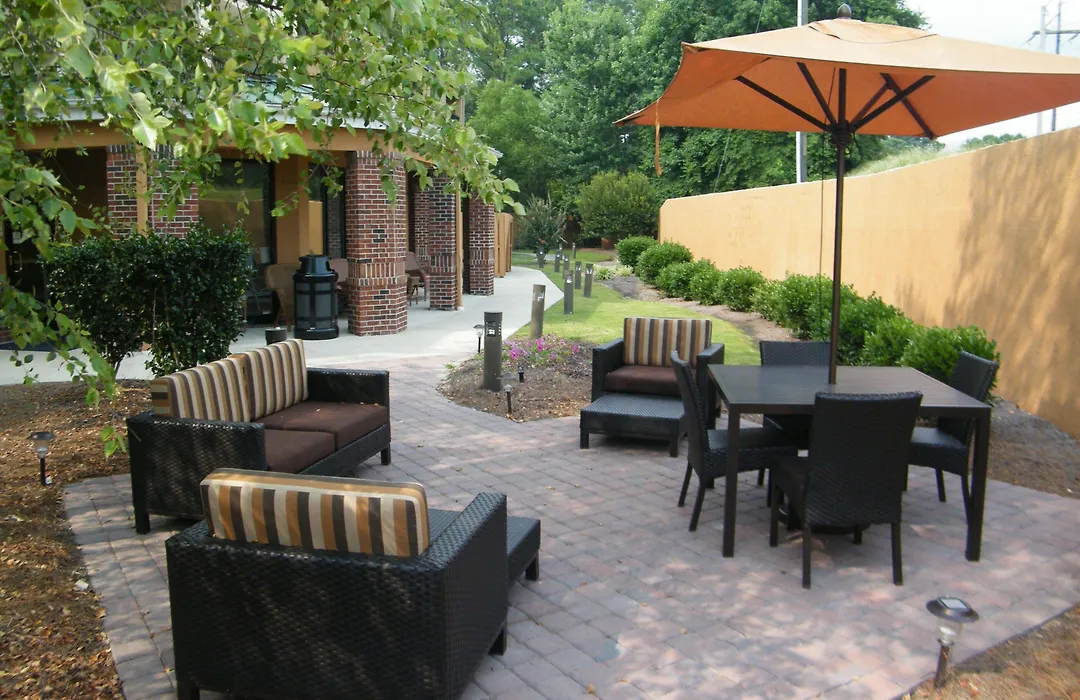 Courtyard By Marriott Rocky Mount-1