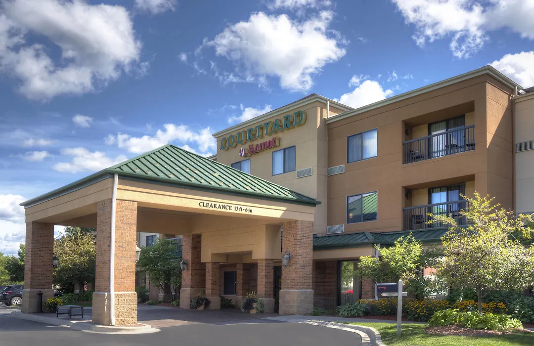 Courtyard By Marriott Traverse City-1