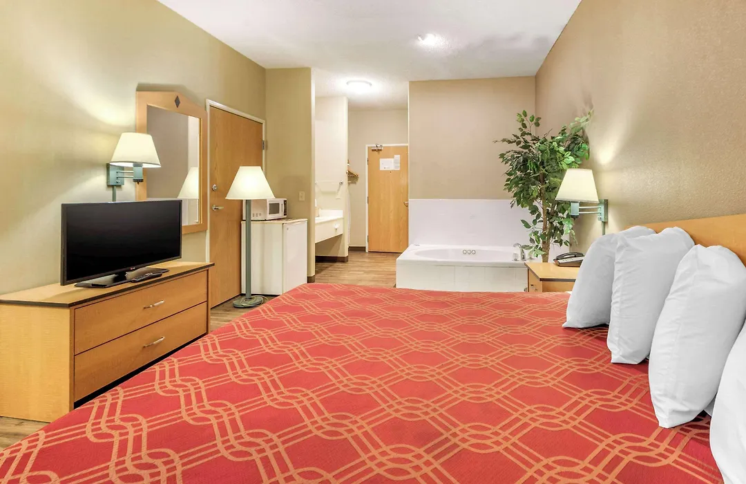 Econo Lodge Colorado Springs Near Airport-1