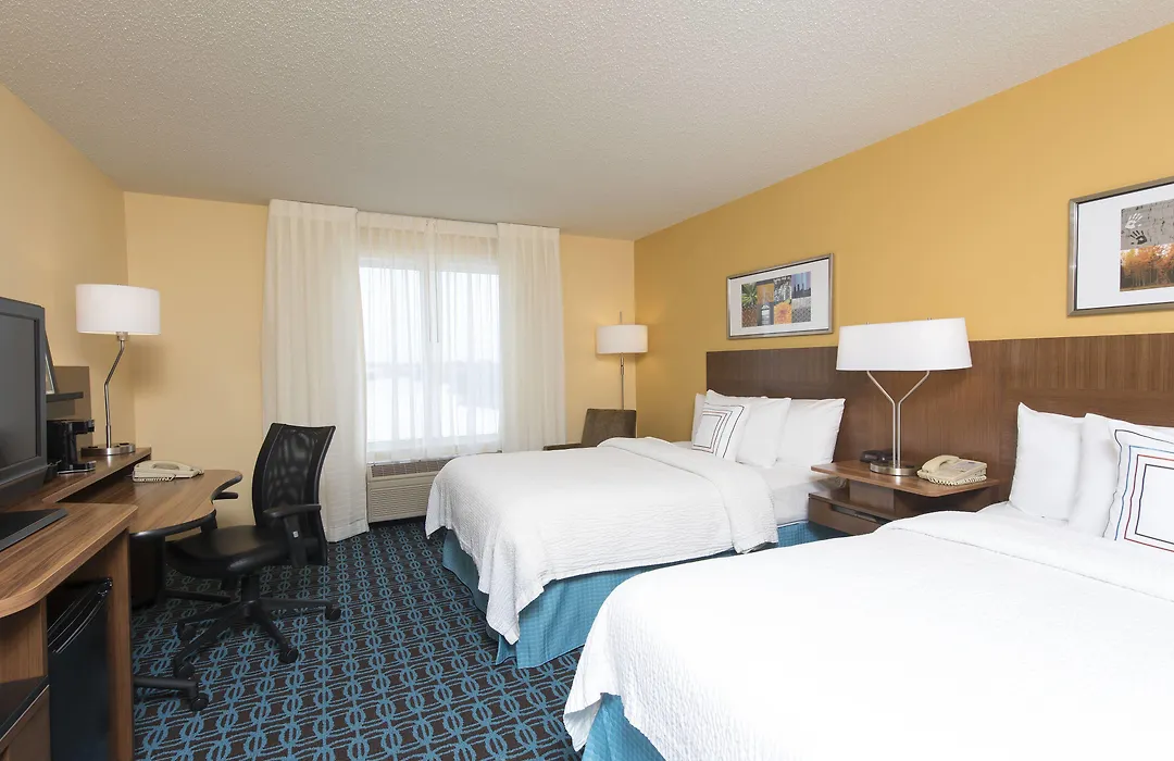 Fairfield Inn And Suites By Marriott Chicago St. Charles-1