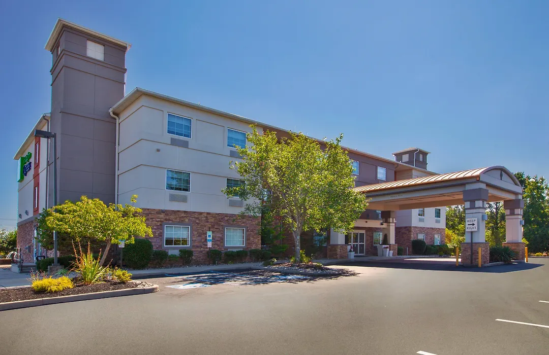 Holiday Inn Express Absecon-Atlantic City Area By Ihg-1