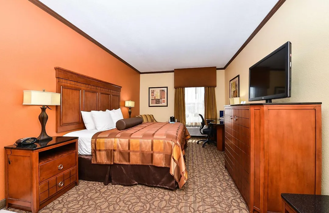 Best Western Plus Midwest Inn & Suites-1