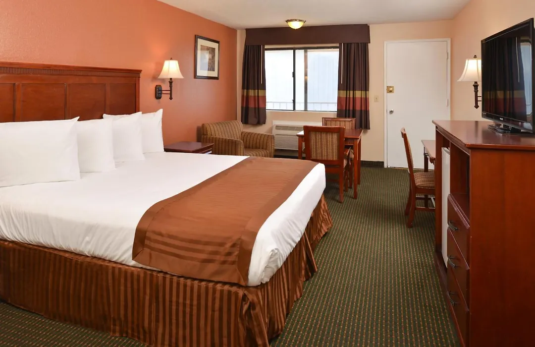 Americas Best Value Inn & Suites-East Bakersfield-1