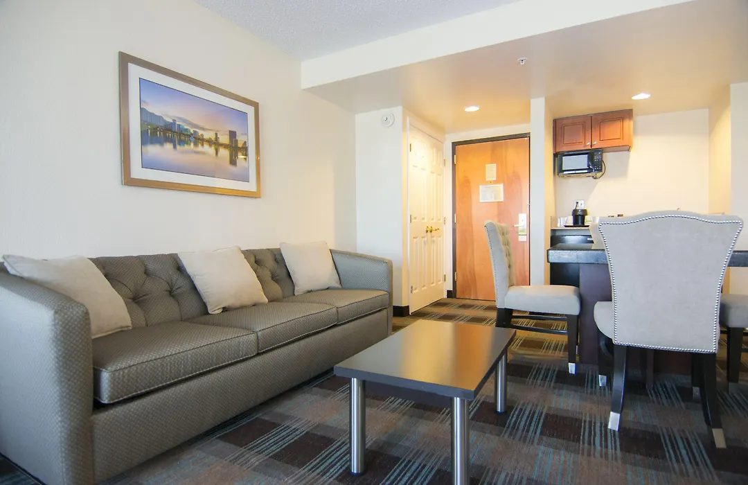 Wingate By Wyndham - Orlando International Airport- Free Hot Breakfast-1