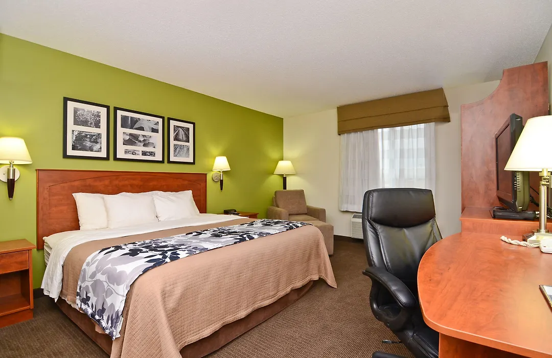 Sleep Inn & Suites Conference Center And Water Park-1