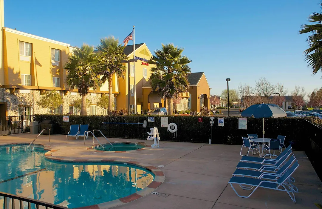 Fairfield Inn And Suites By Marriott Napa American Canyon-1