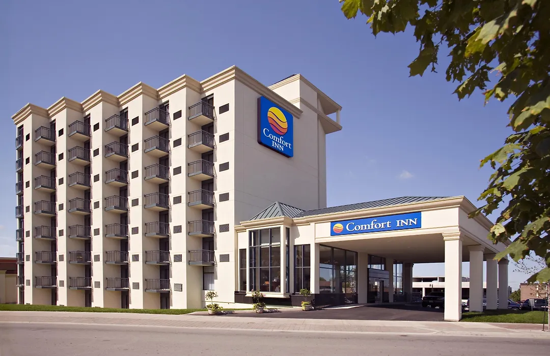 Comfort Inn Fallsview-1