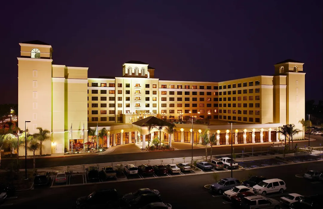 Doubletree Suites By Hilton Anaheim Resort/Convention Center-1