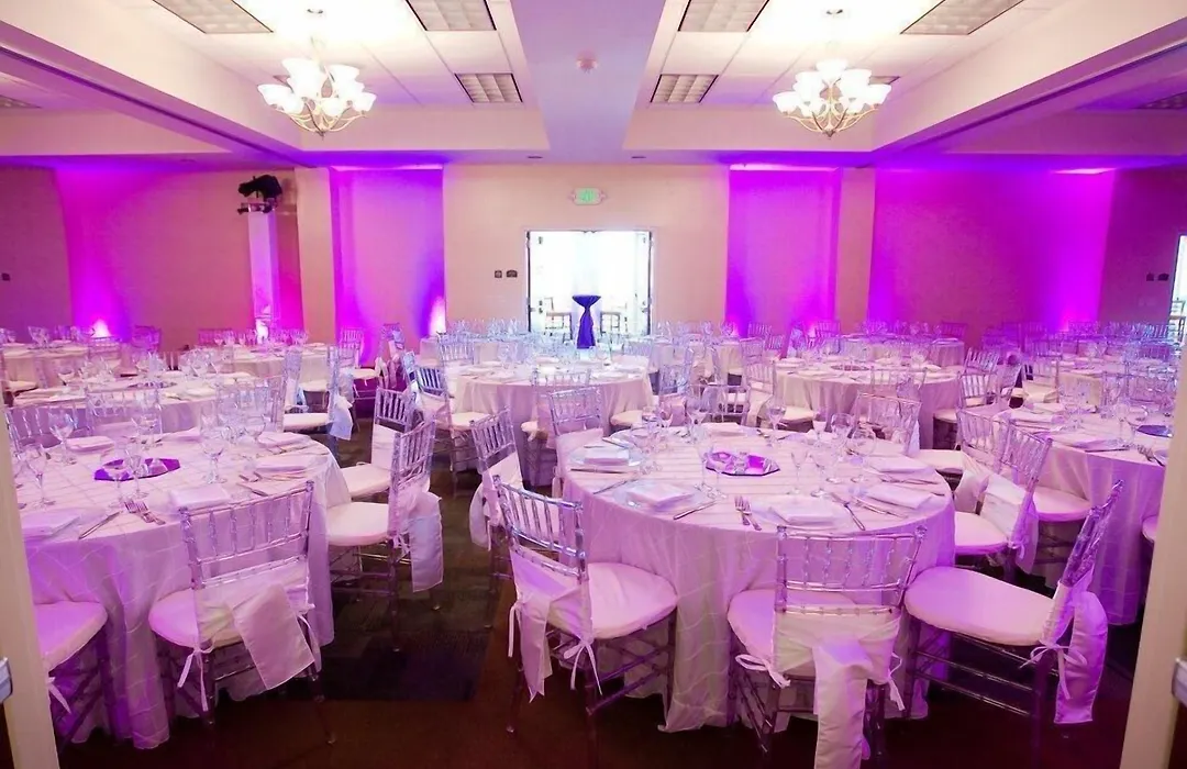 Holiday Inn Madison At The American Center By Ihg-1