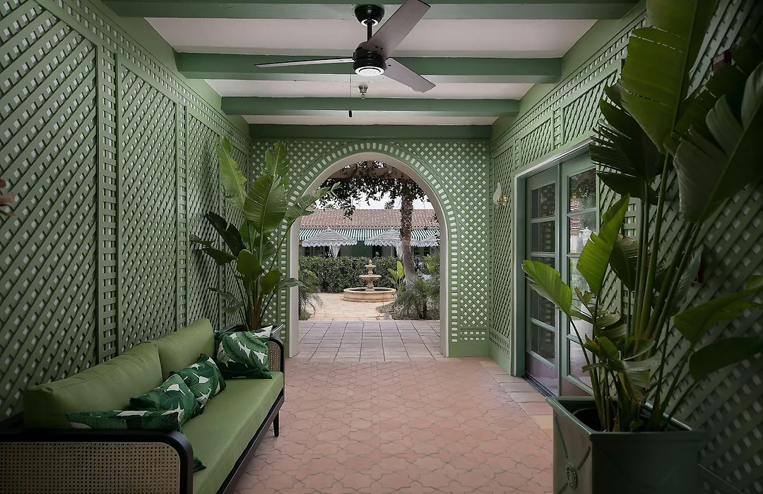 The Colony Palms Hotel And Bungalows - Adults Only-1