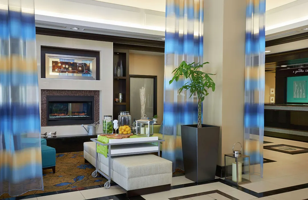 Hilton Garden Inn Toronto Airport West/Mississauga-1