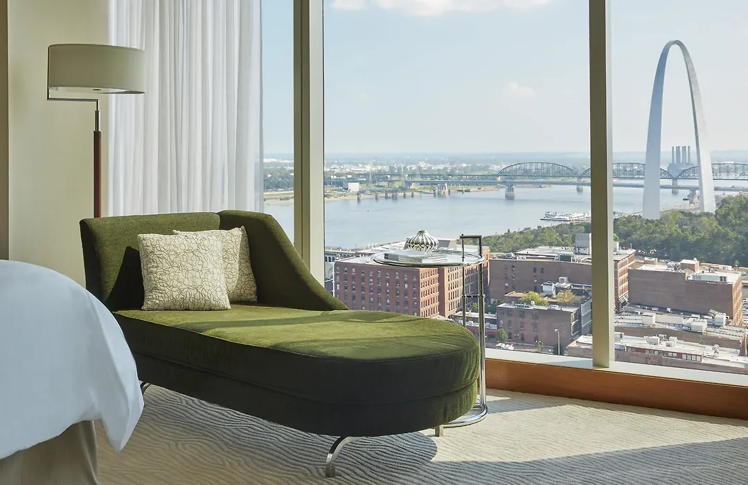 Four Seasons St. Louis-1