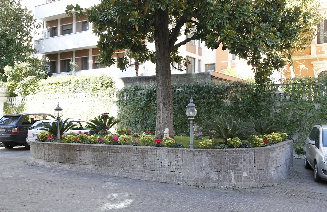 Hotel Villa Pinciana-1
