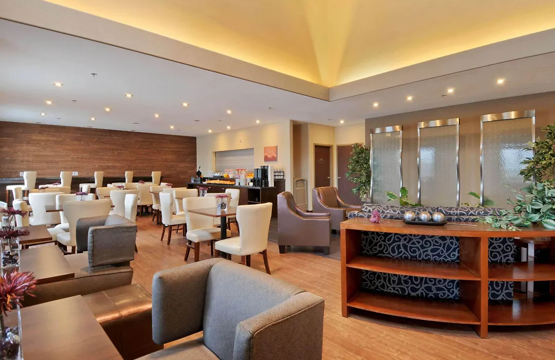 Days Inn By Wyndham Regina Airport West-1