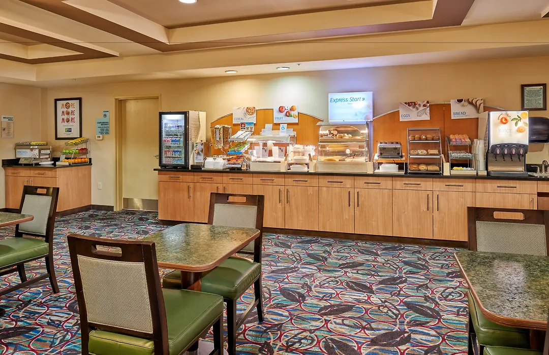 Holiday Inn Express & Suites El Paso Airport By Ihg-1