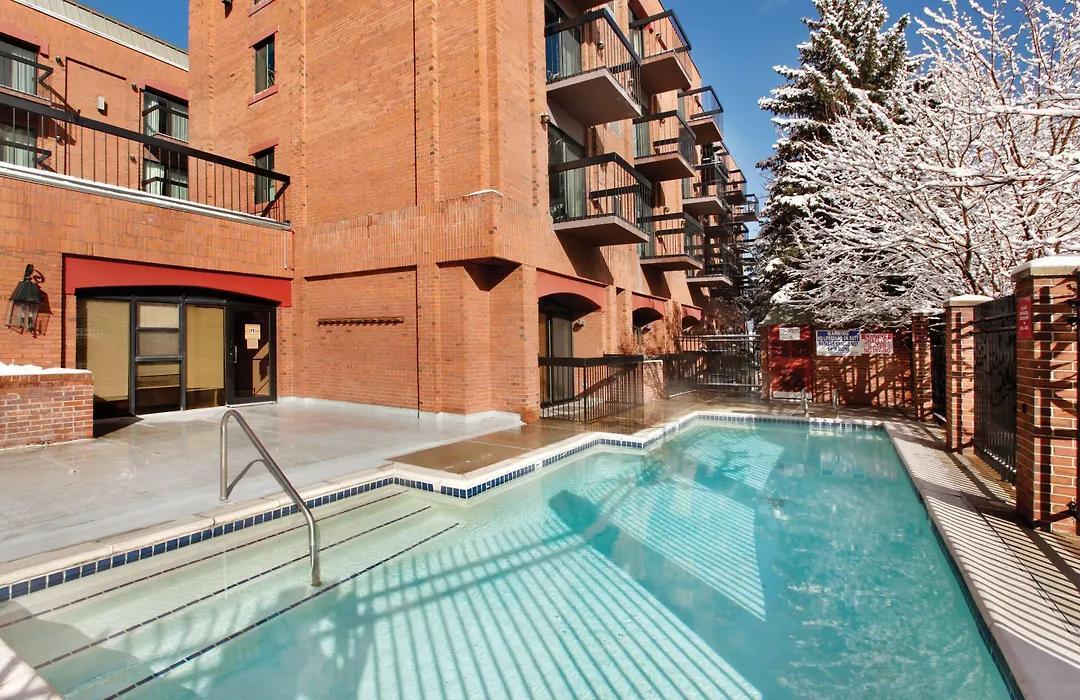 Shadow Ridge By All Seasons Resort Lodging-1