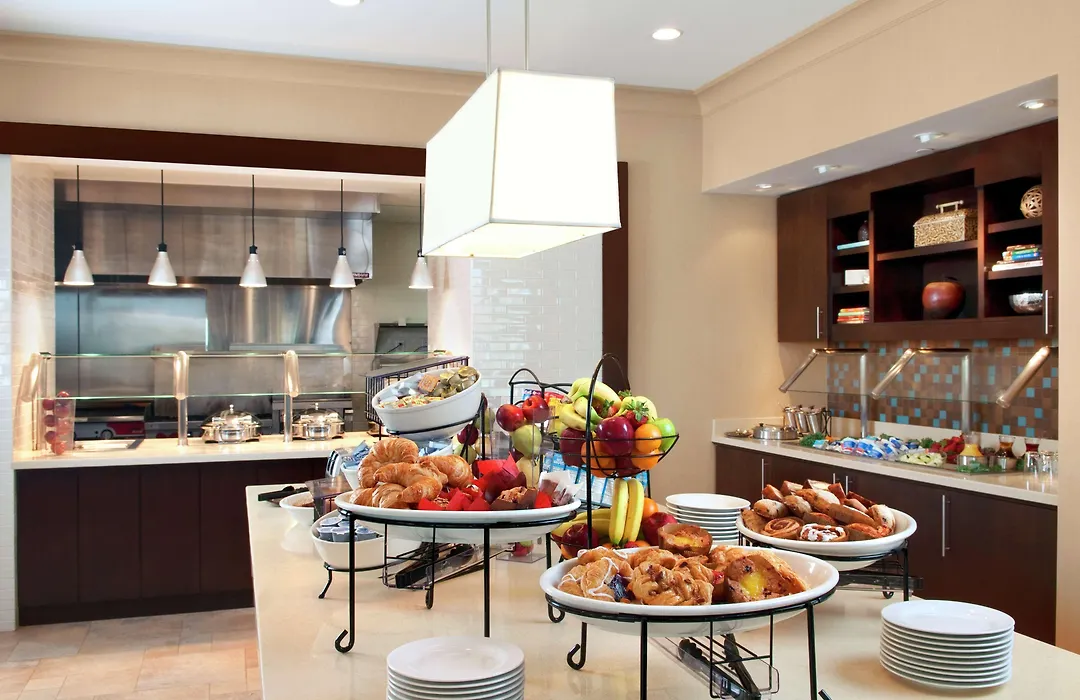 Hilton Garden Inn Edmonton International Airport-1