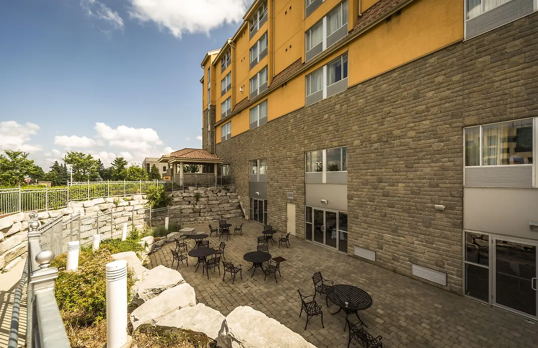 Monte Carlo Inn & Suites Downtown Markham-1