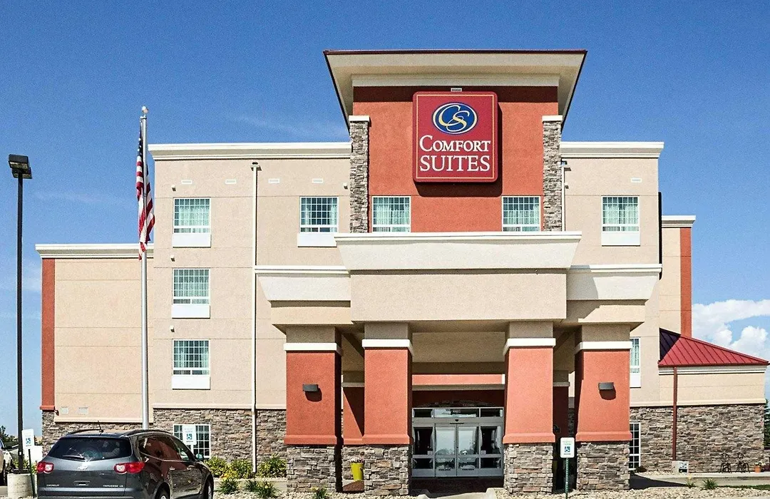 Comfort Suites Minot South-1