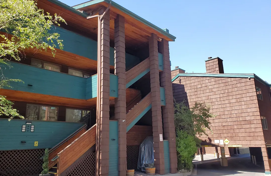 Getaways At Snow Lake Lodge-1