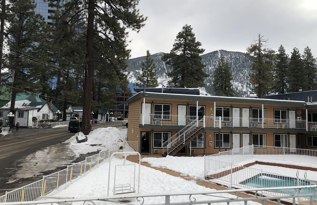 Alpine Inn & Spa-1