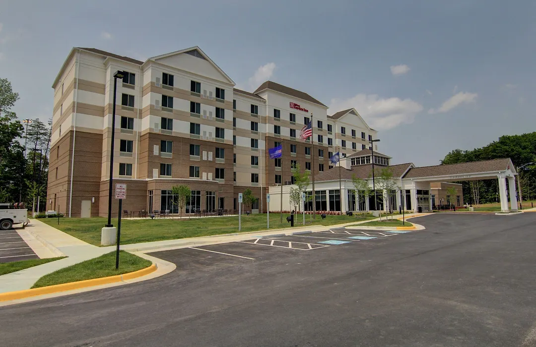 Hilton Garden Inn Woodbridge-1