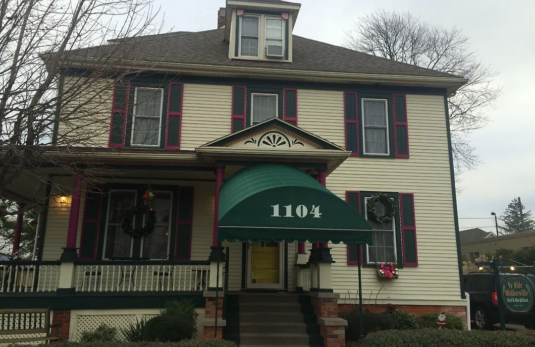 Ye Olde Walkerville Bed & Breakfast-1