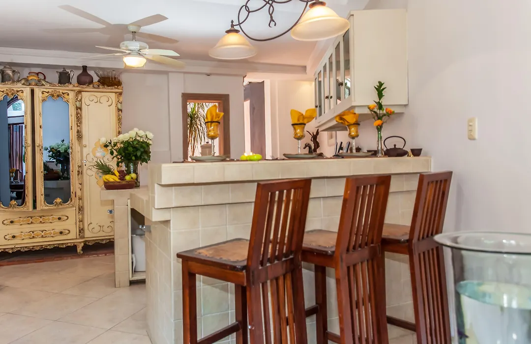 Garlands Del Rio Riverside Boutique Hotel-1