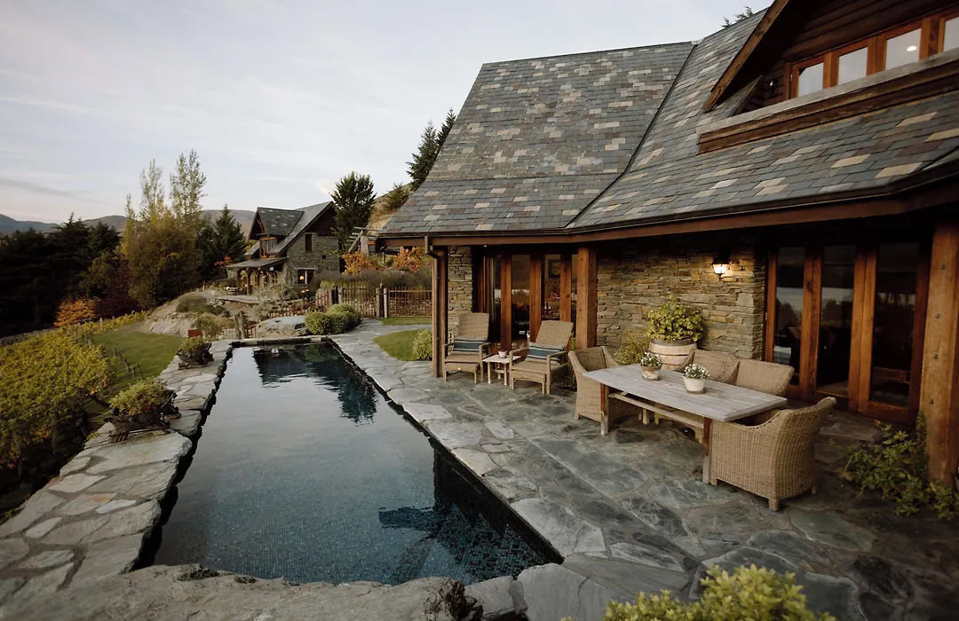 Stoneridge Estate-1