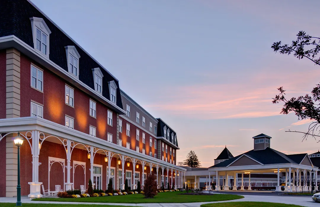 Saratoga Casino Hotel-1