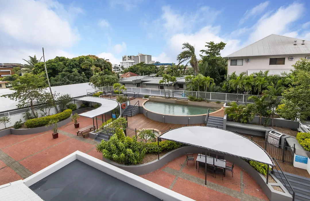 Alivio Hotel Cairns-1