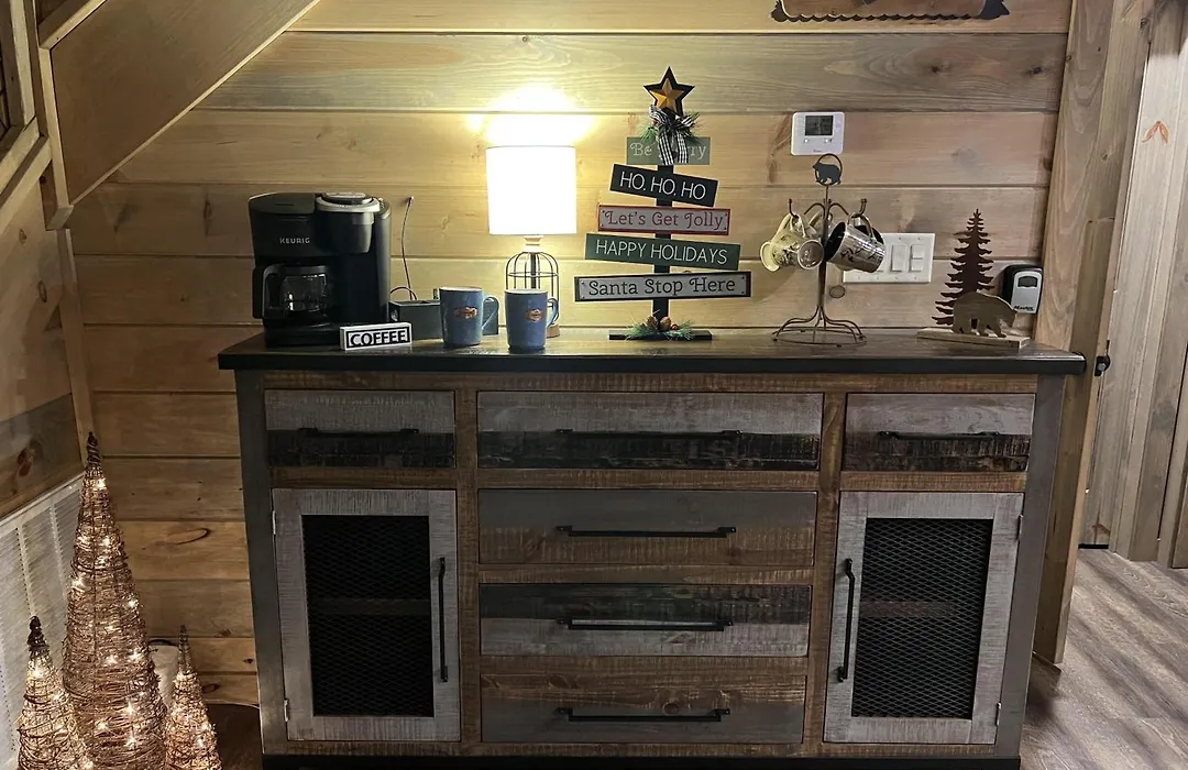 Hatcher Mountain Hideaway Cabin-1