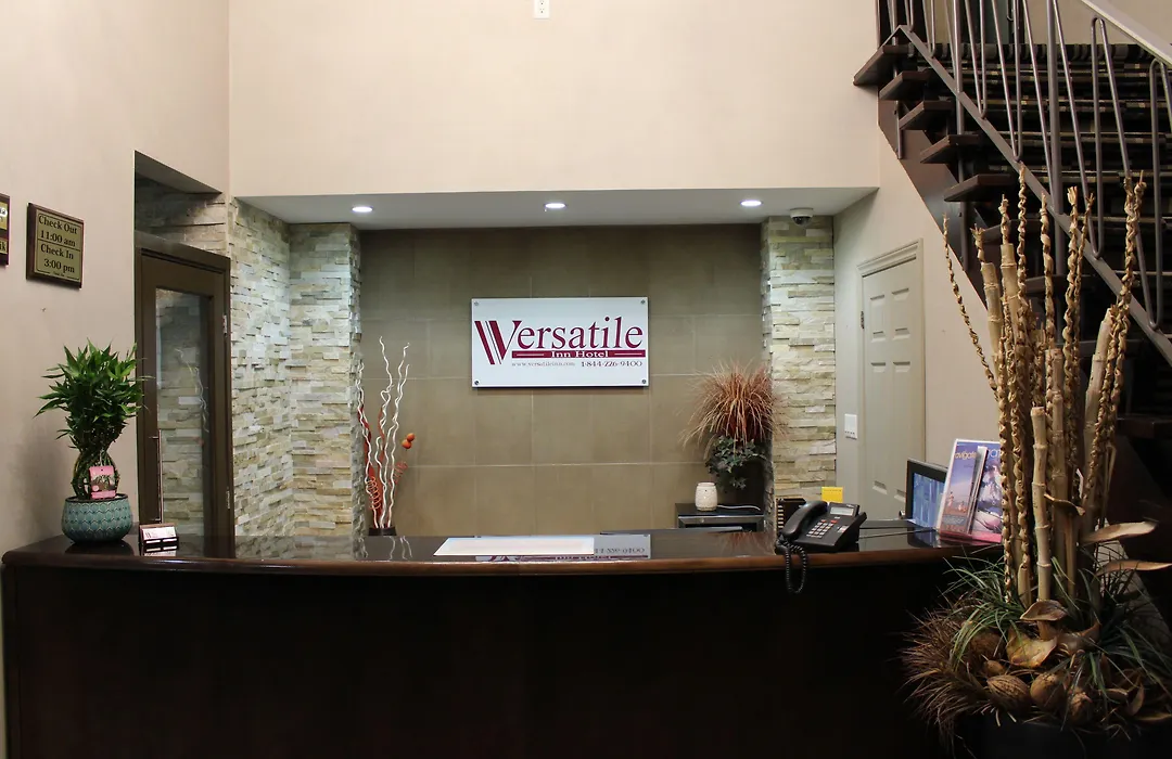 Travelodge By Wyndham Sarnia-1