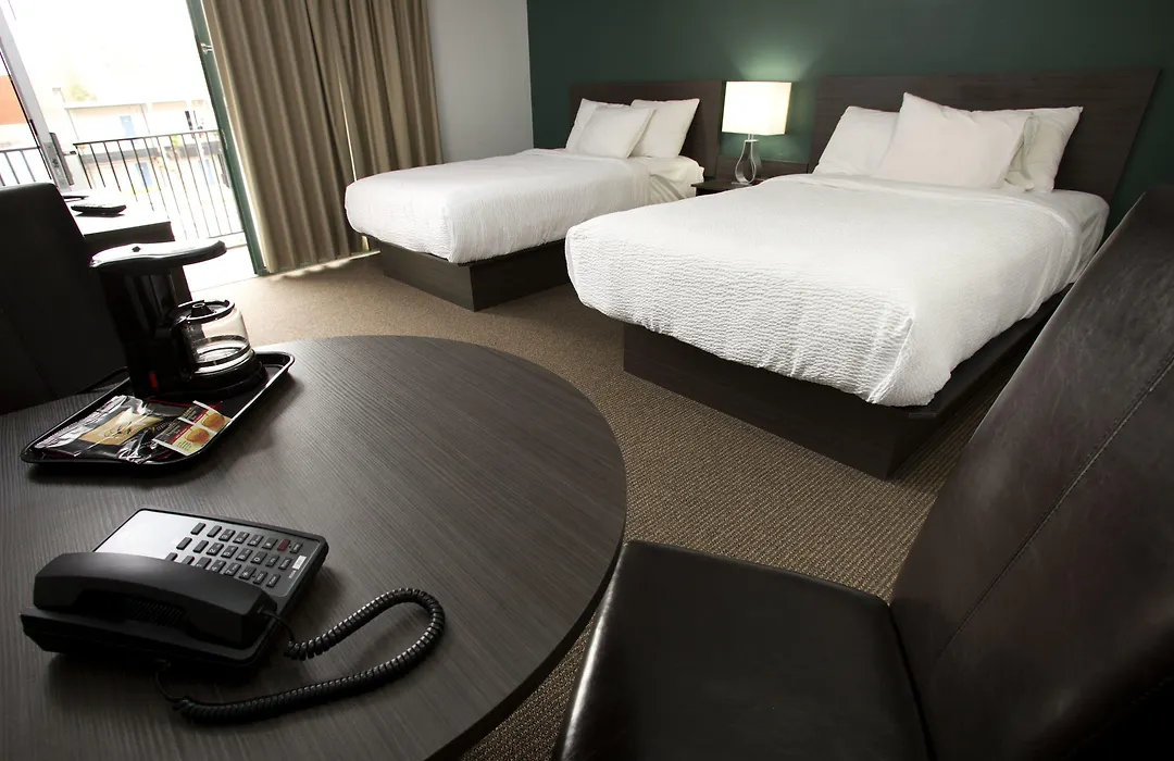 The Falls Hotel & Inn-1