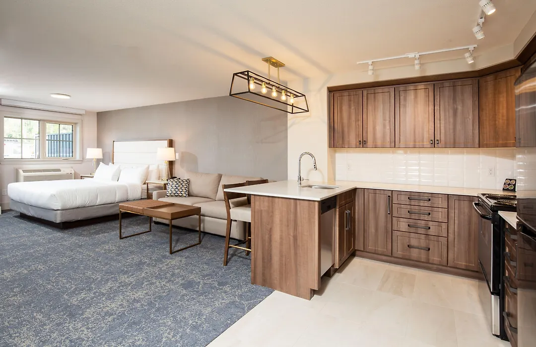 Pomeroy Hotel Fort Mcmurray-1
