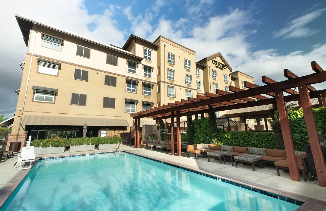 Oxford Suites Paso Robles-1