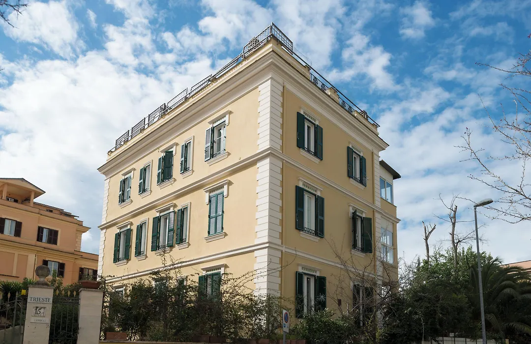 Palm Gallery Hotel-1