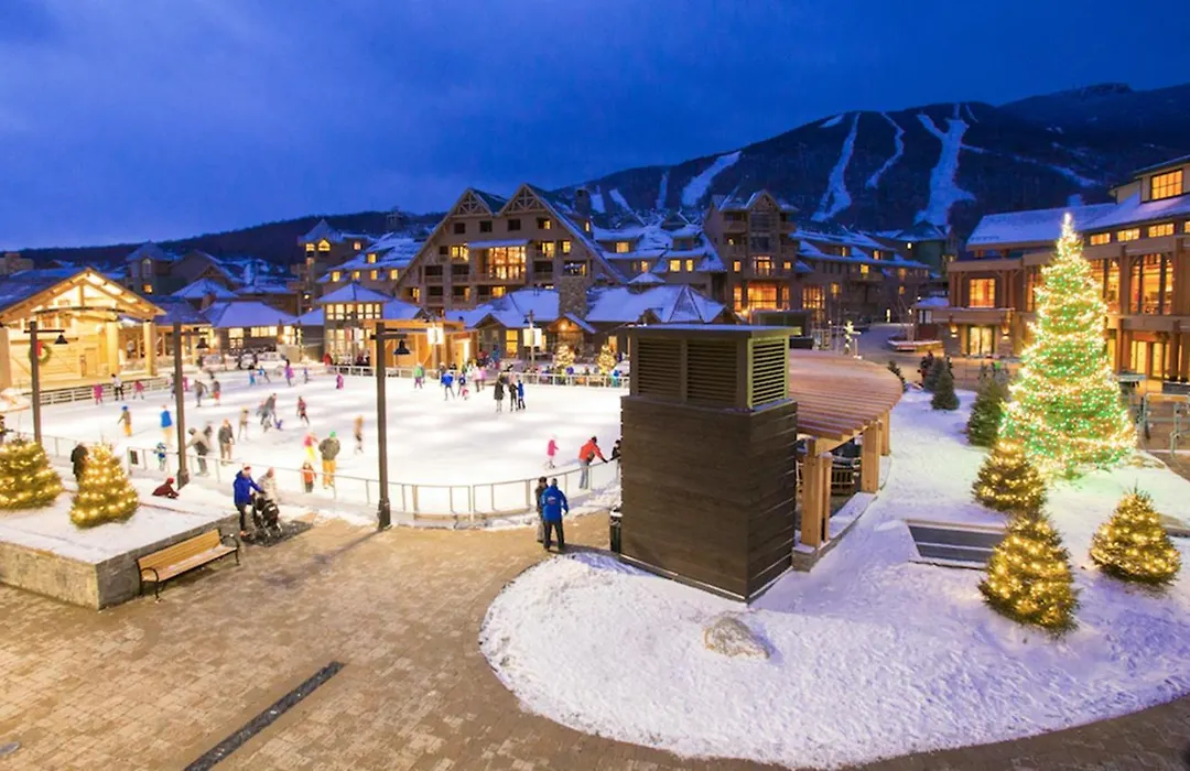 1117 Lodge At Spruce Peak Ski In Ski In Ski Out King Studio By Stowe Mountain Rentals-1