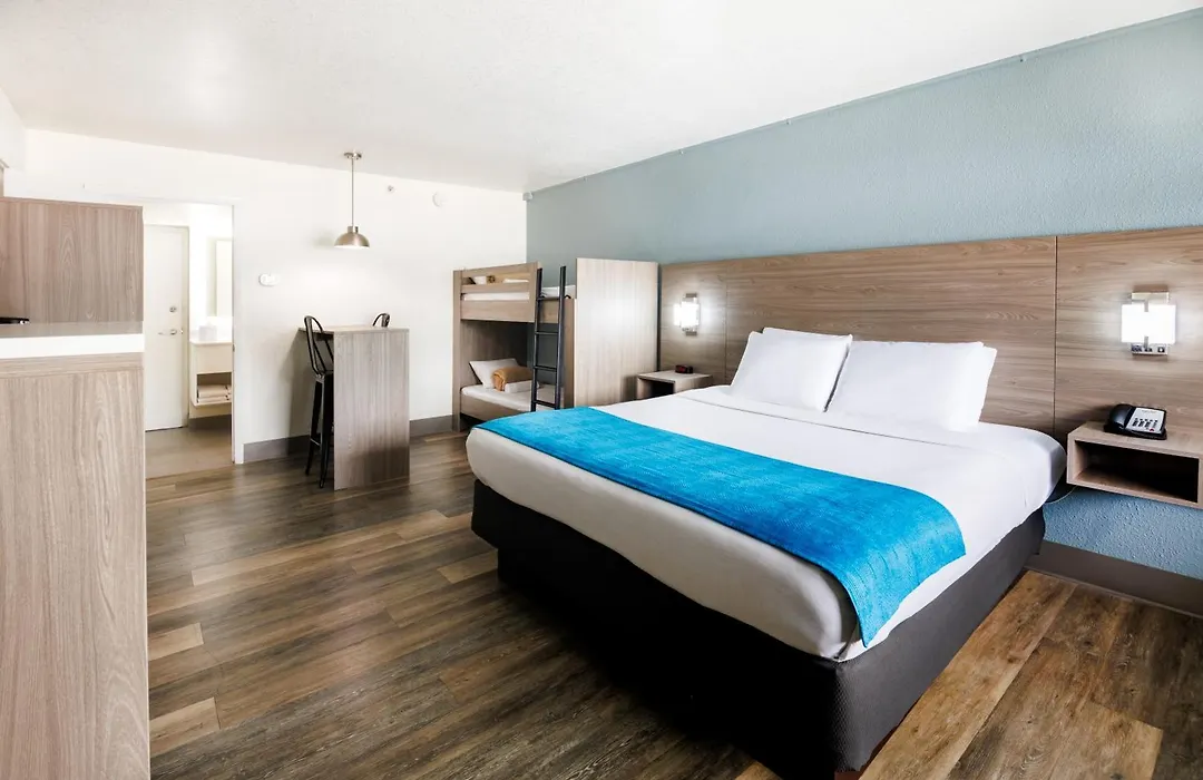 Coco Key Hotel & Water Park Resort-1