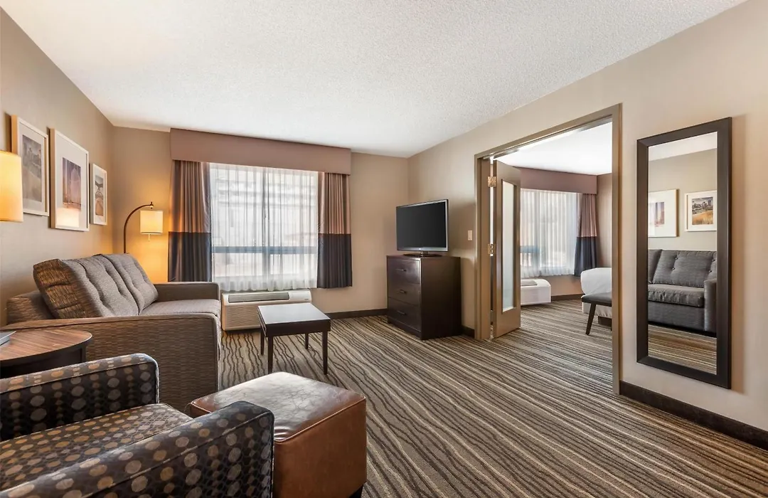 Best Western Plus Calgary Centre Inn-1