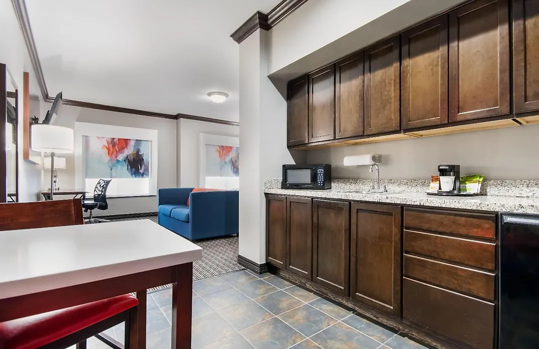Hawthorn Suites By Wyndham Lubbock-1