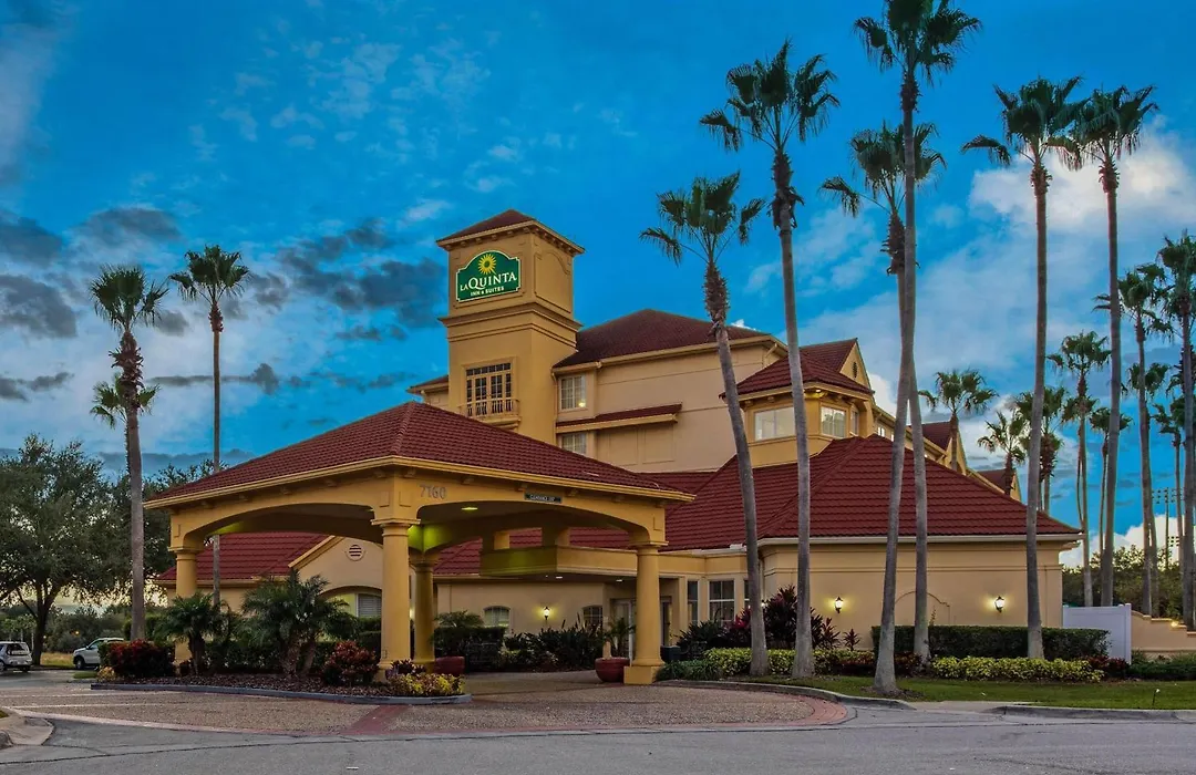 La Quinta By Wyndham Orlando Airport - On Property Food Trucks & Free Airport Shuttle!-1