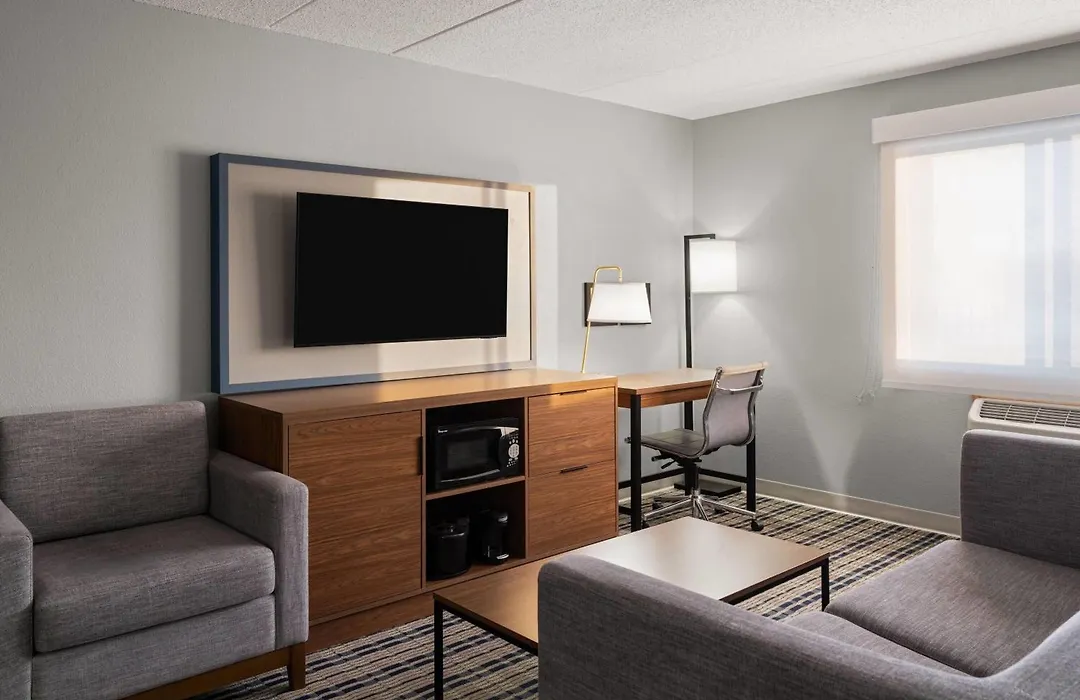 Americinn By Wyndham Grand Forks-1