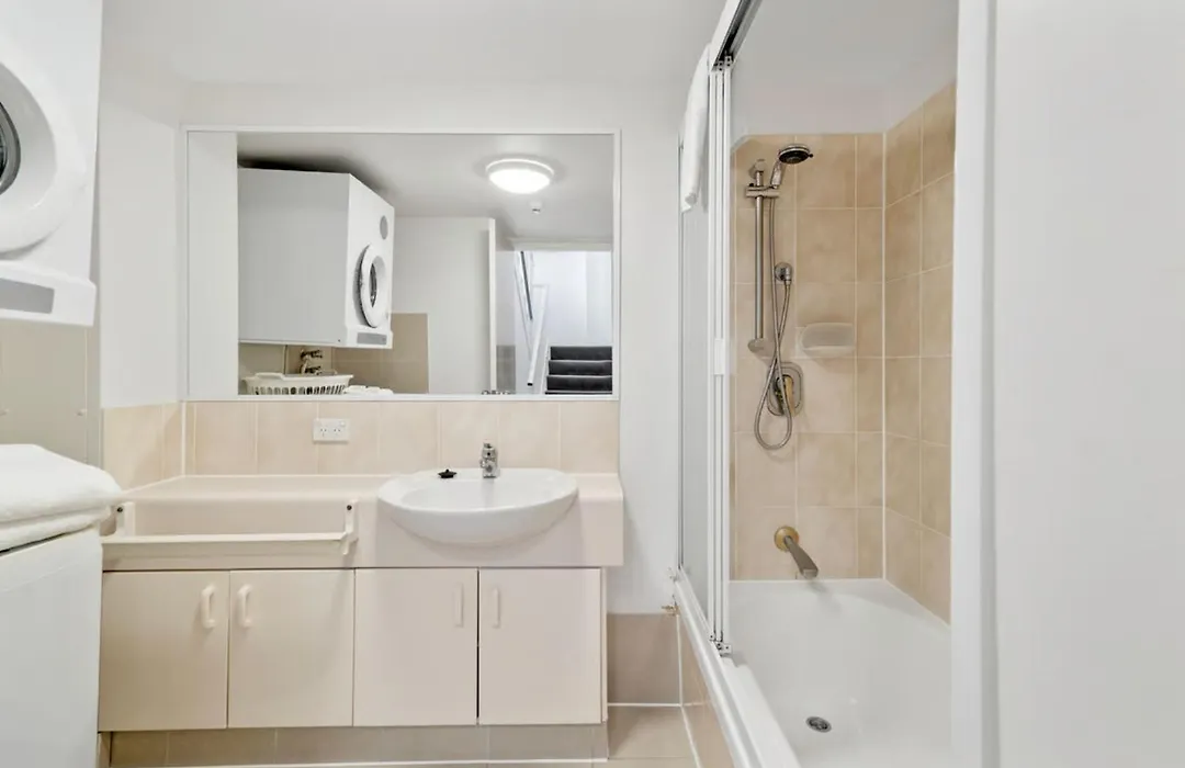 Markham Court-1