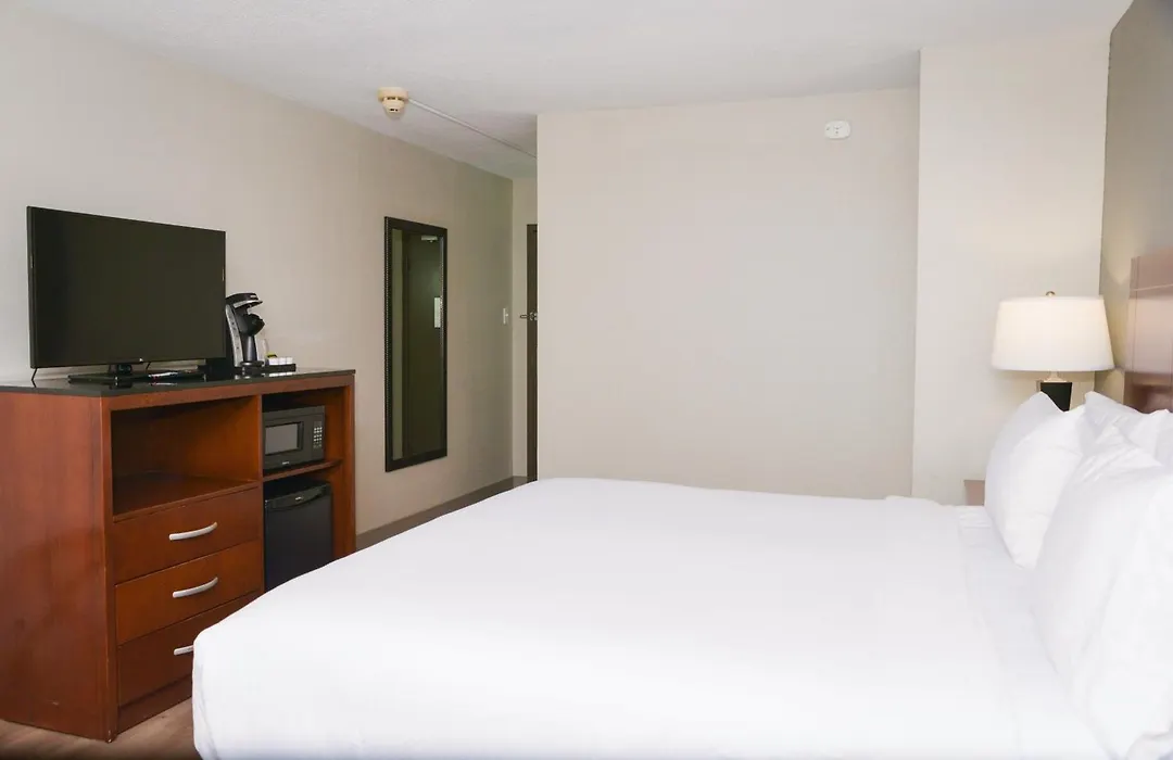 Holiday Inn Blmgtn Arpt South - Mall Area By Ihg-1